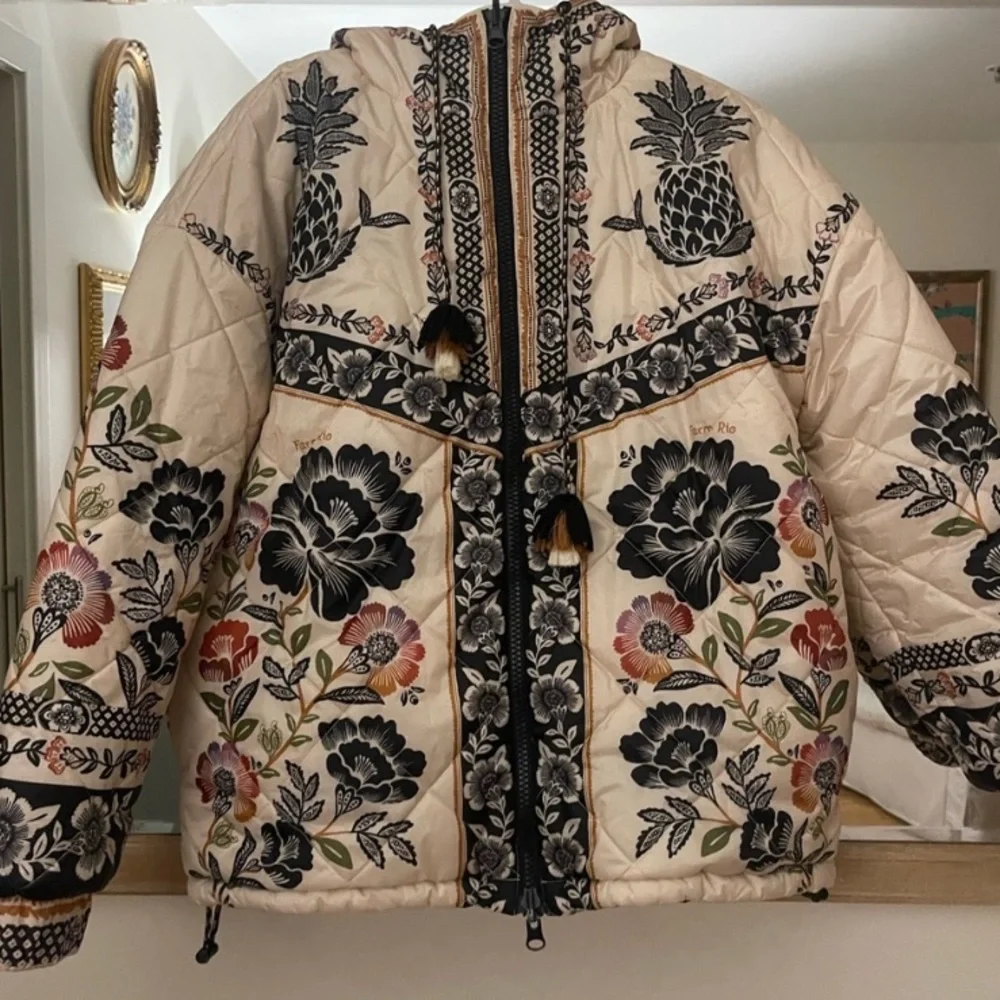 Farm Rio Reversible Puffer - Picture 2 of 4